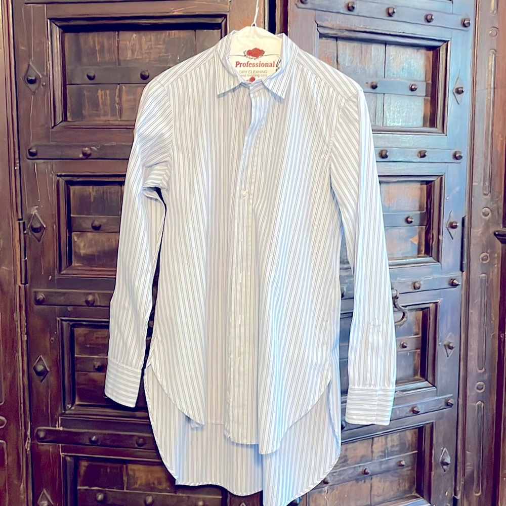 Frank and Eileen Grayson high low button down like new